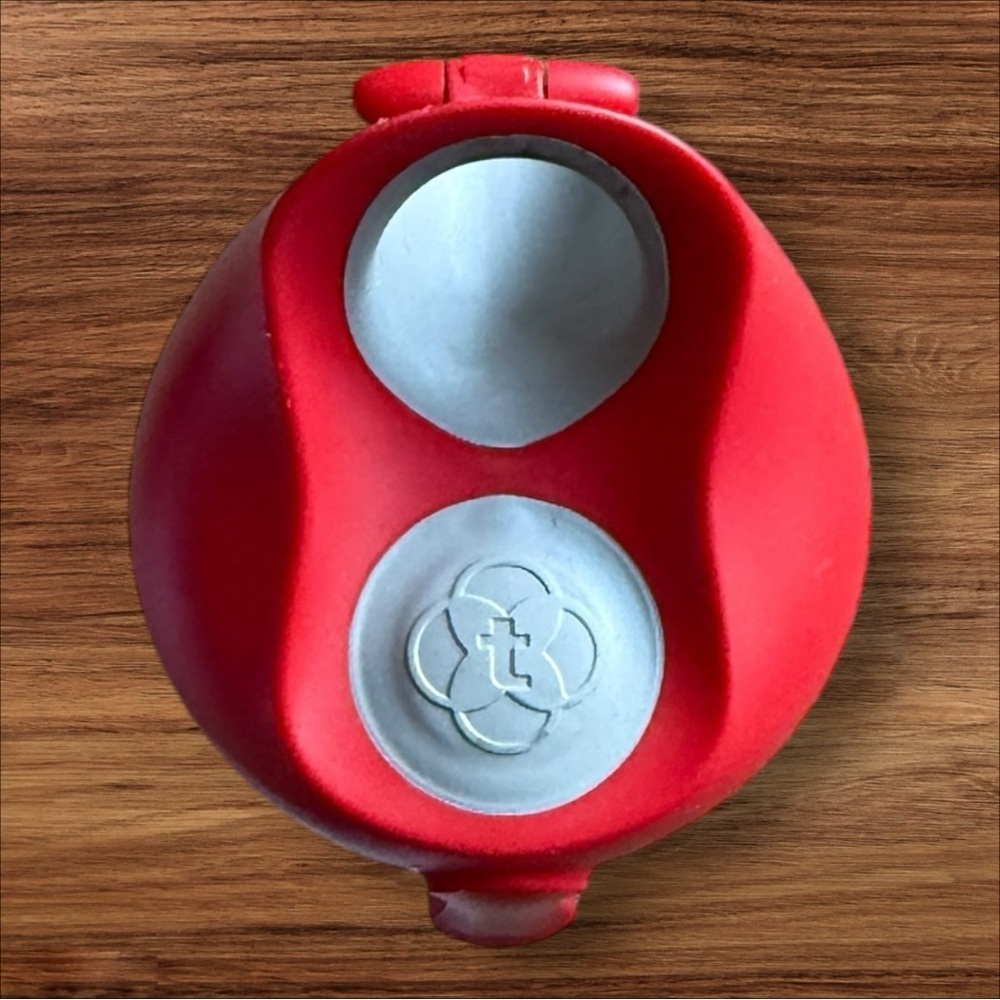 CINCINNATI REDS ALL OVER TERVIS WRAP WATER BOTTLE
NEW - Picture 6 of 7